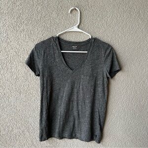 Madewell Whisper Cotton V-Neck Pocket Tee in Heather Mercury Gray